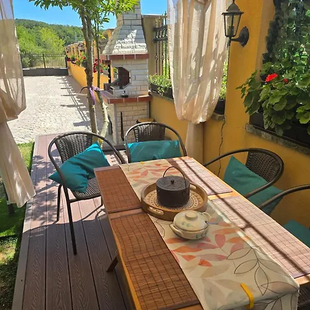 Al Mare 1 Apartment Shkorpilovtsi